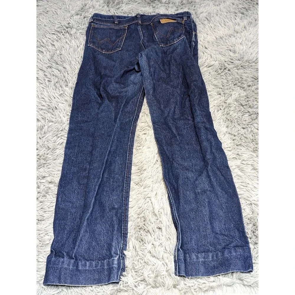 Wrangler Denim Blue Jeans Adult Size 35x32  Regular Fit Cowboy 47MWZ Mens Cotton